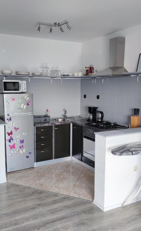 Ferienhaus Astra - Where Mountain Meets The Sea Makarska
